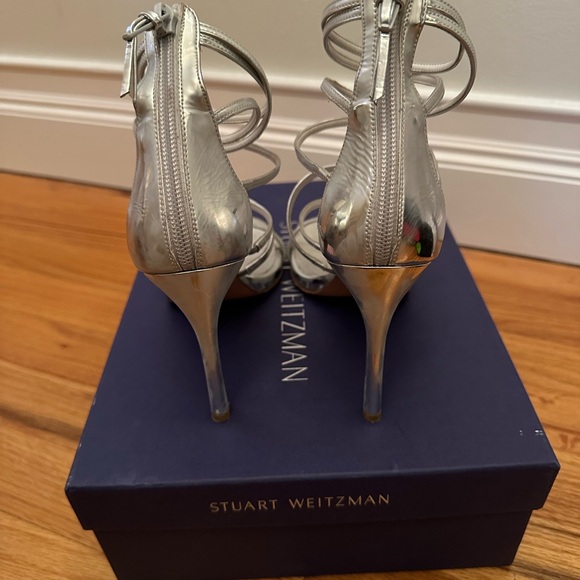 Stuart Weitzman MYEXSONG 4in Heels Silver Sz 5 - Picture 6 of 8